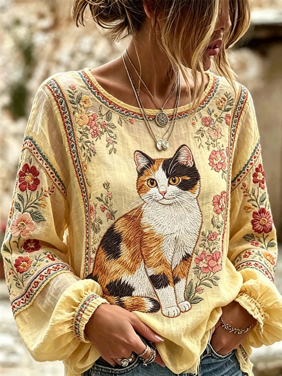 Damesshirt met kattenborduurwerk en print
