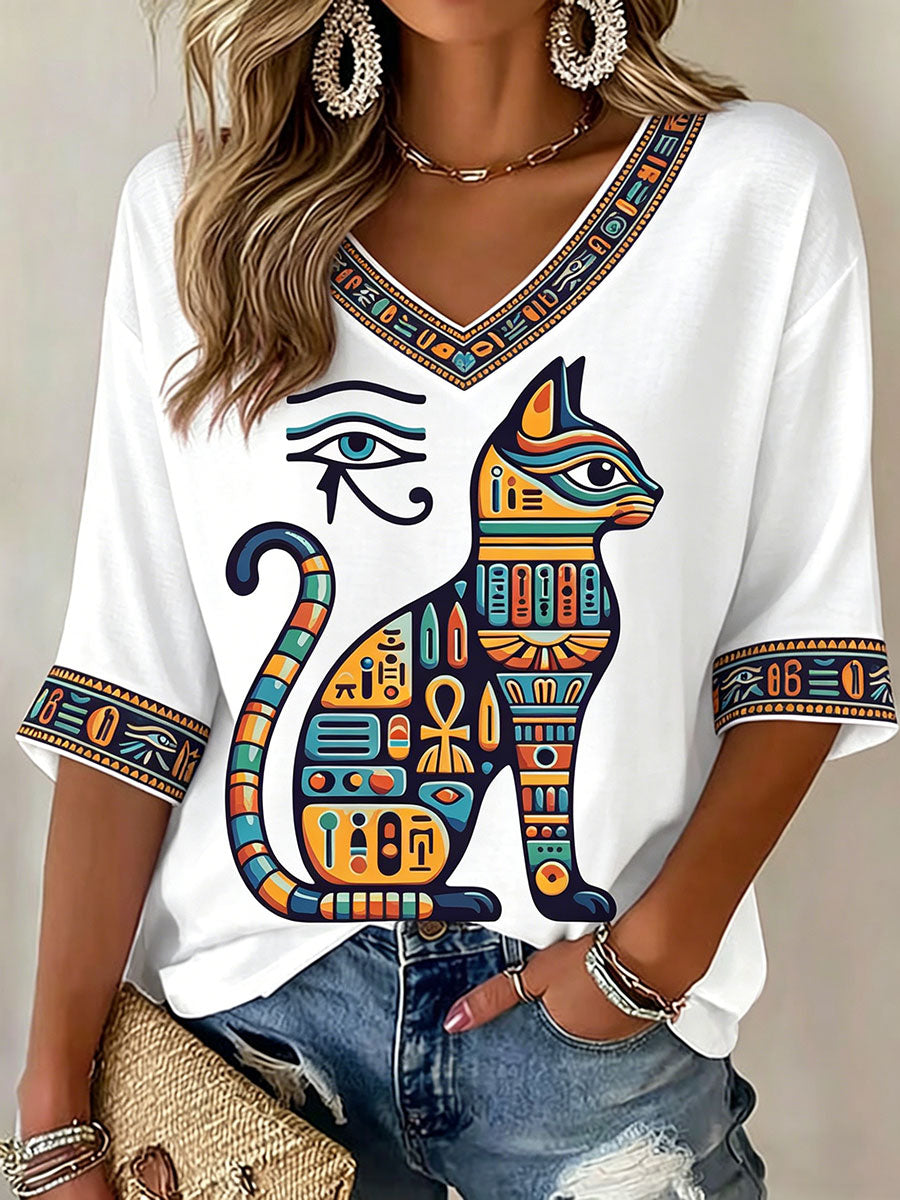 Dames-T-shirts met V-hals uit het oude Egypte met afbeelding van Bastet