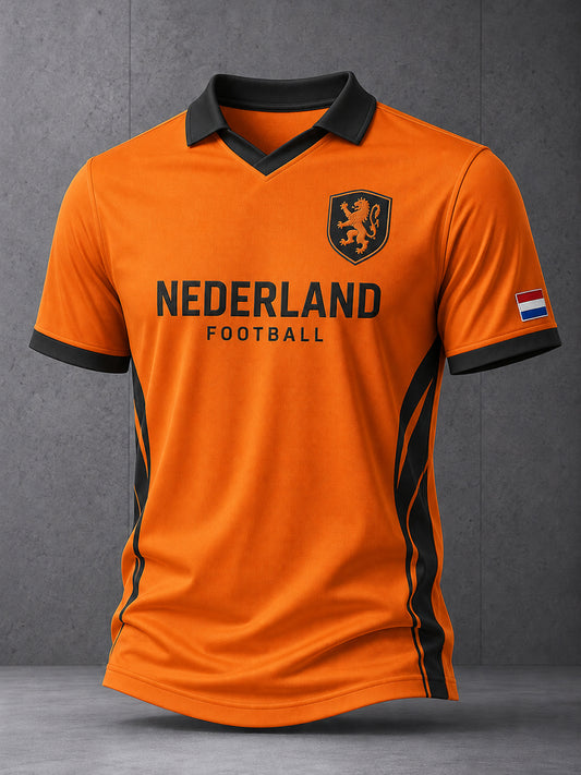 Herenpolo met korte mouwen en raglanmouwen, voorzien van een voetbalpatroon met leeuwen