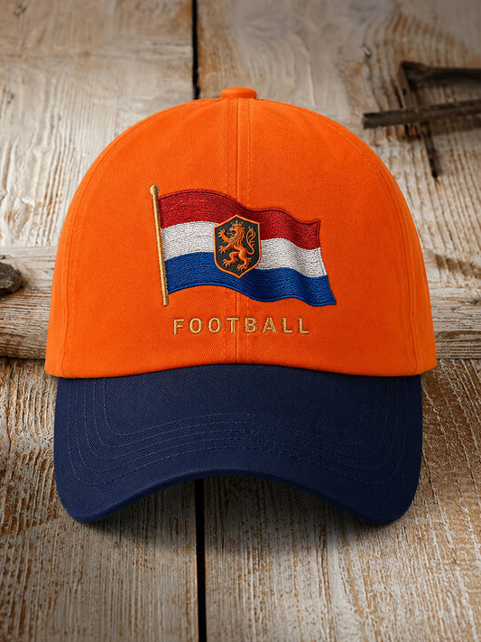 Leeuw en voetbalprint hoed