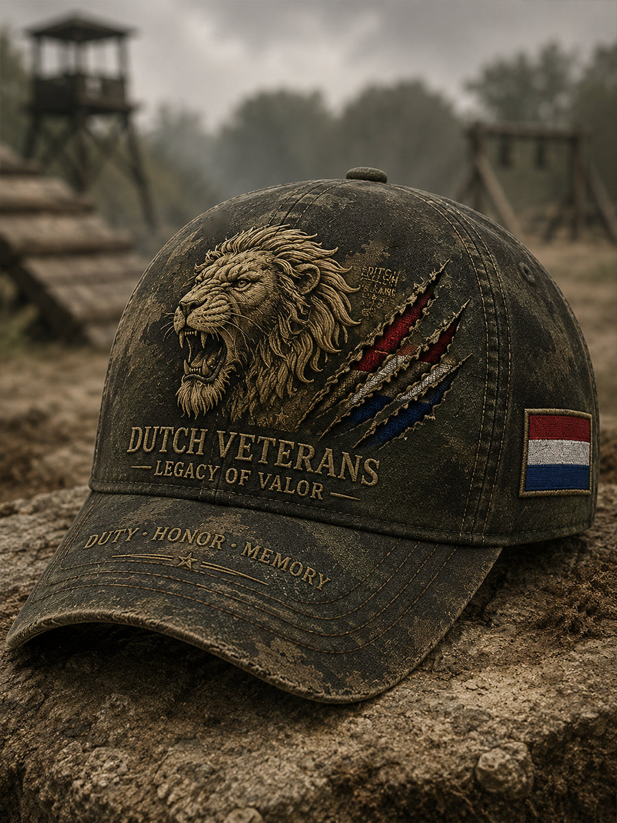 Herenpet met retrocamouflage en veteranelementenprint