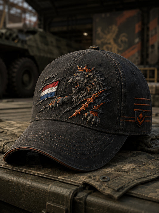 Herenhathoed in vintagestijl met militair geïnspireerde print