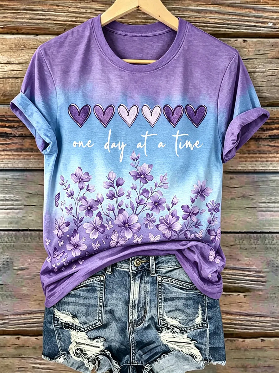 Paars bloemen- en Alzheimer-bewustzijnssupportprint-T-shirt voor dames