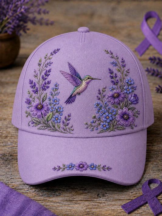 Uniseks pet met paarse bloemen- en kolibrieprint ter ondersteuning van het bewustzijn rond Alzheimer