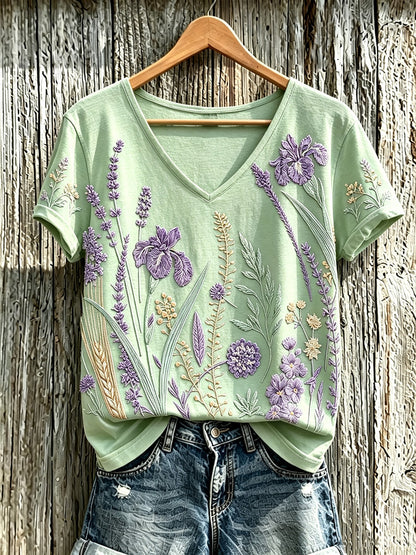 Paars T-shirt voor dames met een print van planten en bloemen, in casual stijl