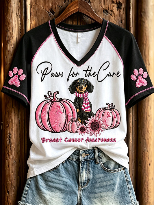 Dames T-shirt met korte mouwen, print van teckelhondjes en roze pompoenen ter bewustwording van borstkanker, ‘Paws for the Cure’ voor vrouwen
